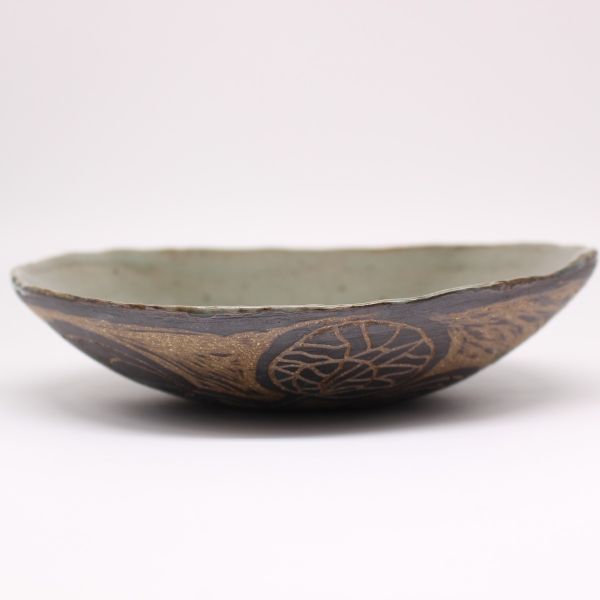 Rhapsody in Black Plate, 7.2" Dia, 1.5" Deep