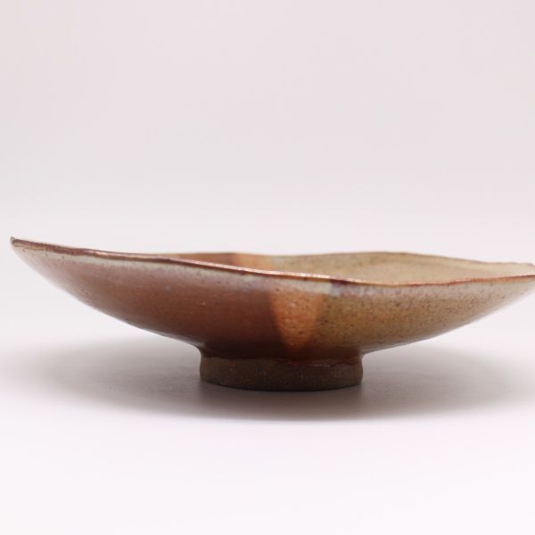 Two faced plate with lifting spirit, 8" Dia, 2" Height